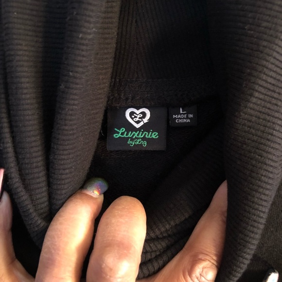 Dress 💃🏿 - Picture 5 of 7